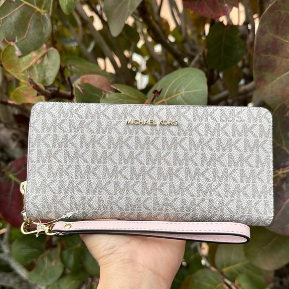 Michael Kors Jet Set Travel Large Continental Wallet Wristlet MK Vanilla Pink